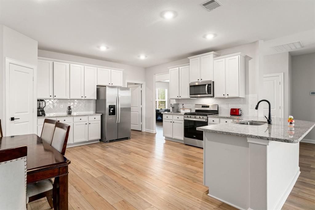3009 Floating Barque Drive, Santa Fe, Texas image 15