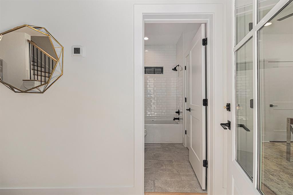 517 E 4th Street, Houston, Texas image 2