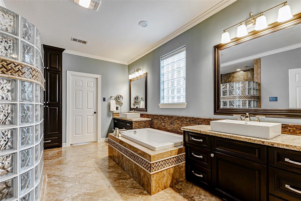 1011 Mahogany Run Drive, Katy, Texas image 28