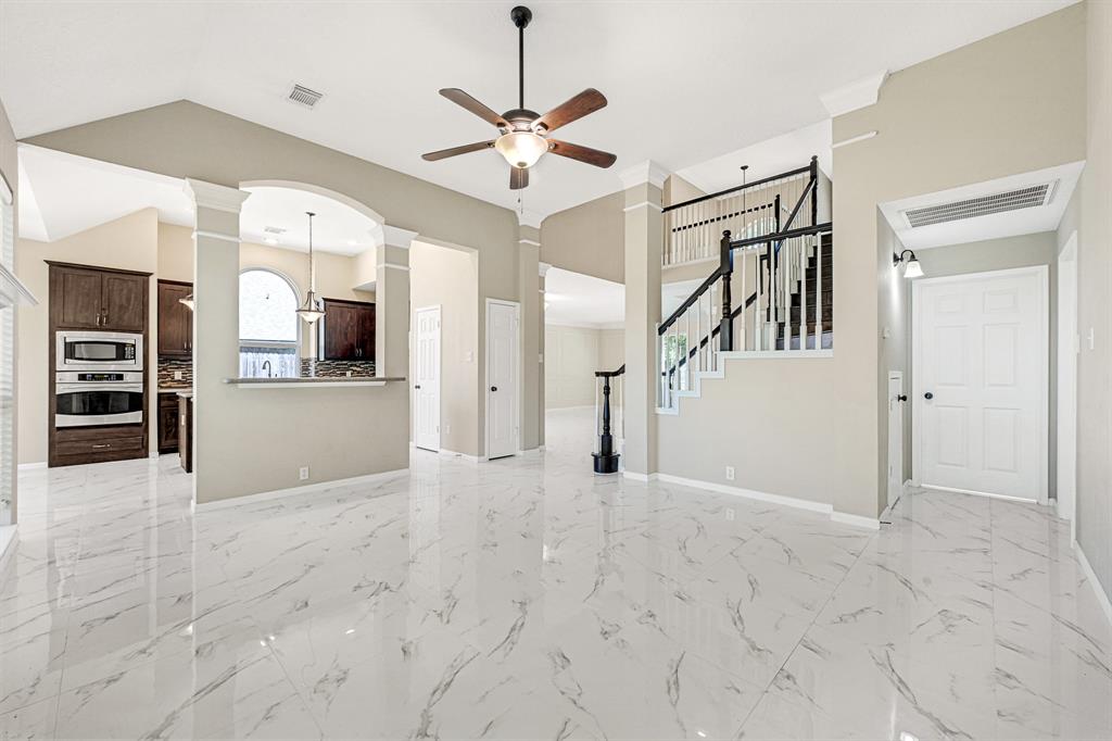 2146 Morning Park Drive, Katy, Texas image 12