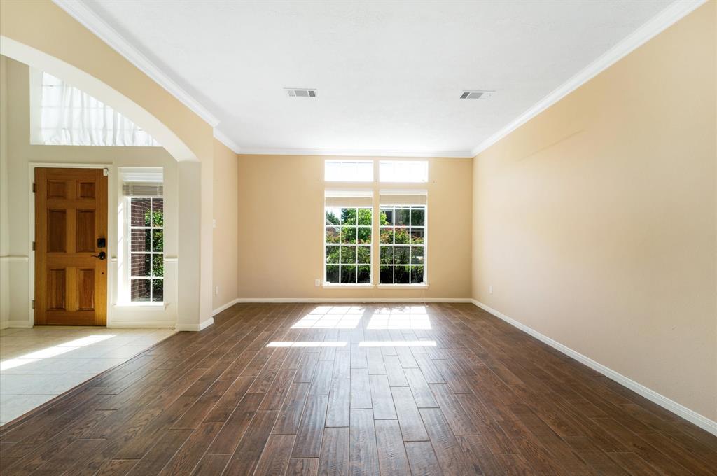 4919 Fern Cove Drive
