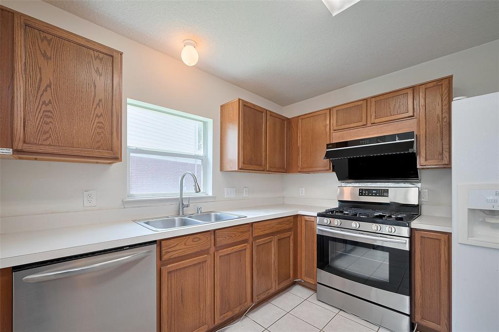 15030 Sugar Sands Drive, Sugar Land, Texas image 14