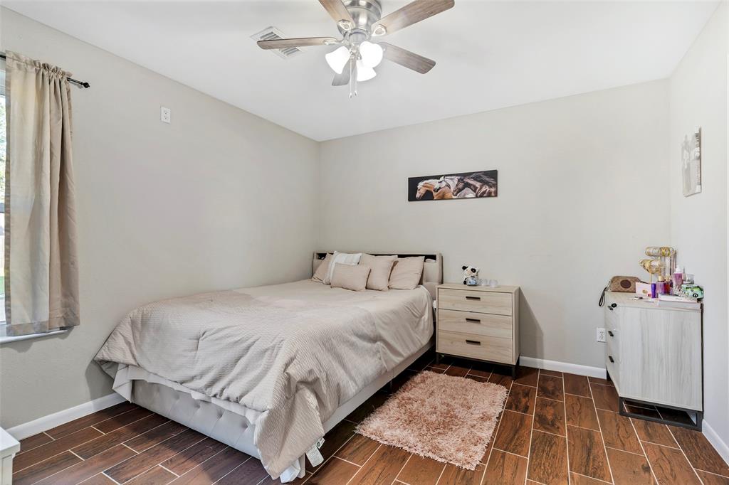 710 Razee Court, Crosby, Texas image 13