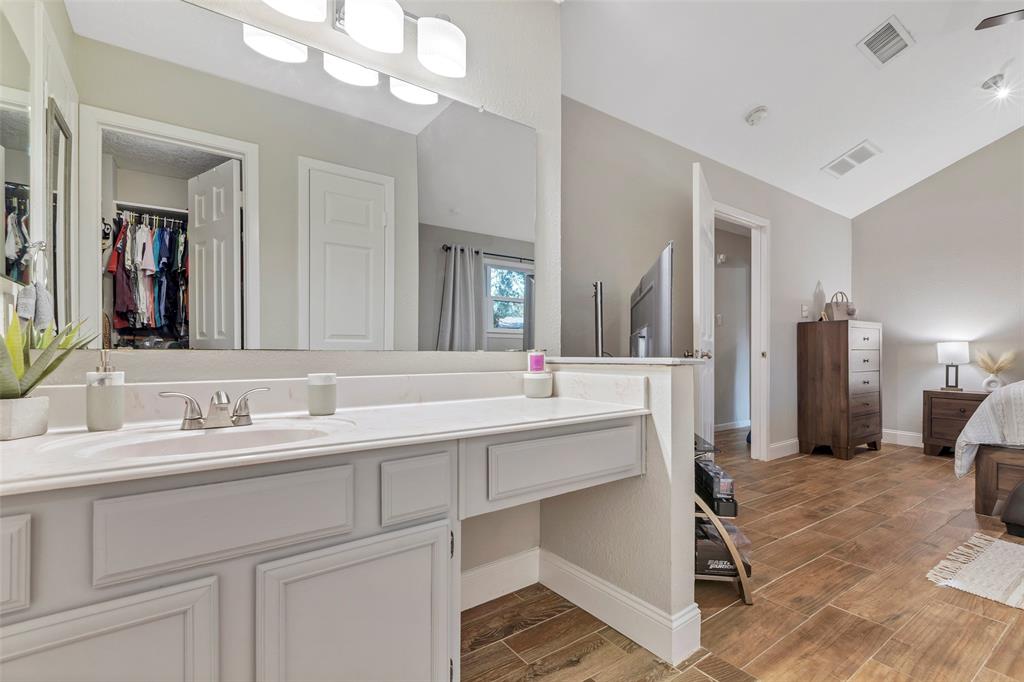 710 Razee Court, Crosby, Texas image 10