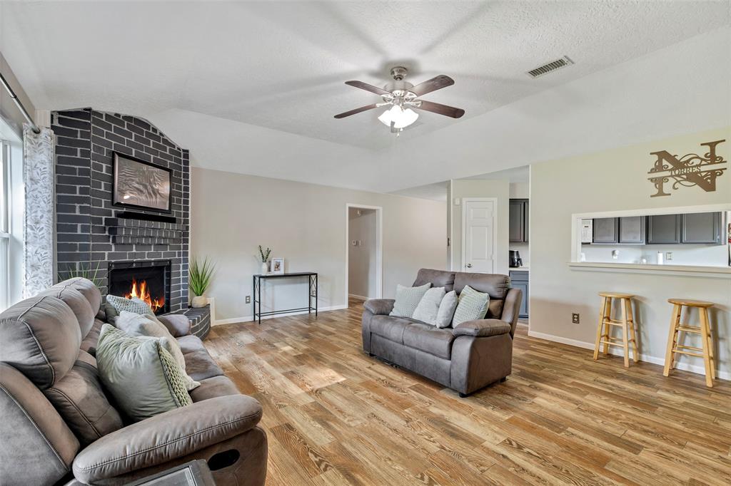 710 Razee Court, Crosby, Texas image 5