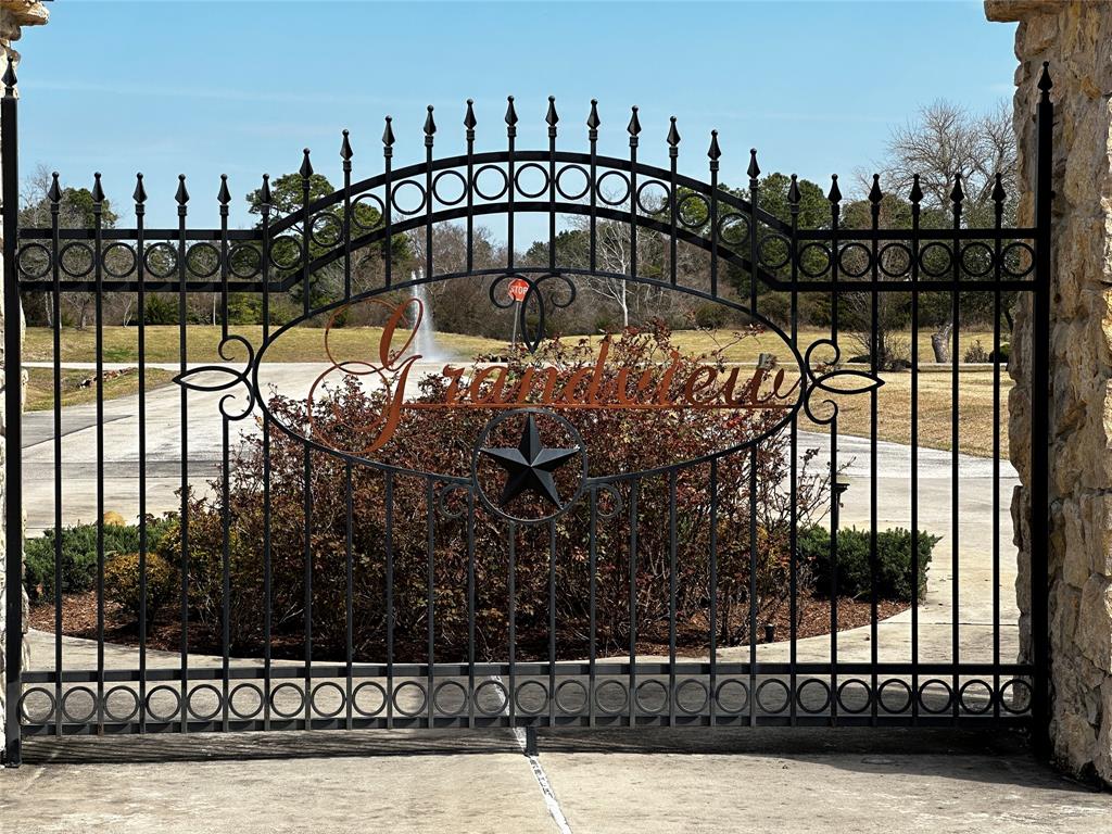 19150 Grandview Point, Montgomery, Texas image 1