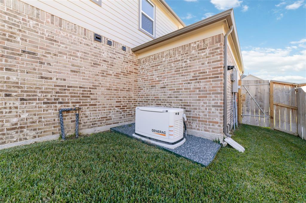 1549 Dawn Harbor Drive, Katy, Texas image 36