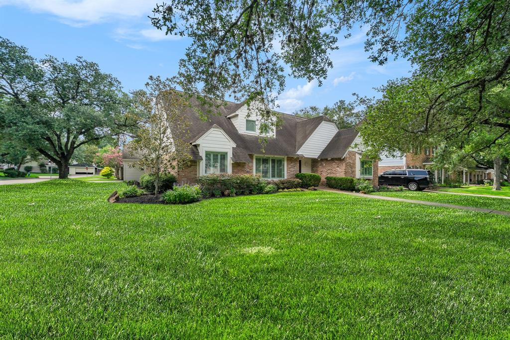426 Nottingham Oaks Trail