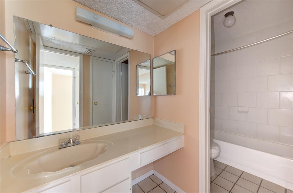 2120 El Paseo Street #619, Houston, Texas image 16