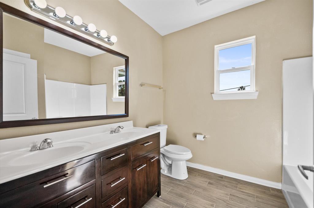 2224 71st Street, Galveston, Texas image 15