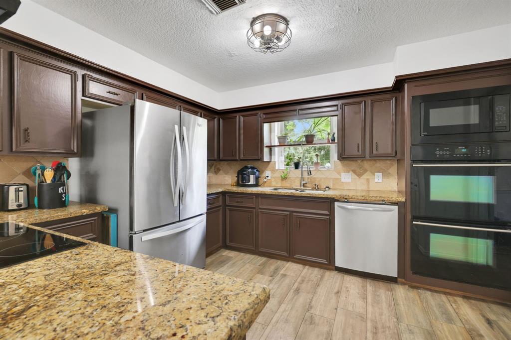 19414 Forest Timbers Court, Humble, Texas image 18
