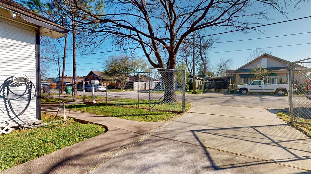 6827 Avenue Q, Houston, Texas image 30