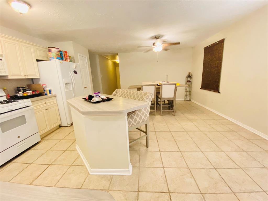 4710 Linden Place, Pearland, Texas image 11