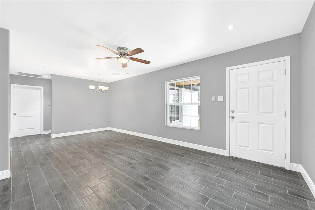 10122 Rockaway Drive, Houston, Texas image 5
