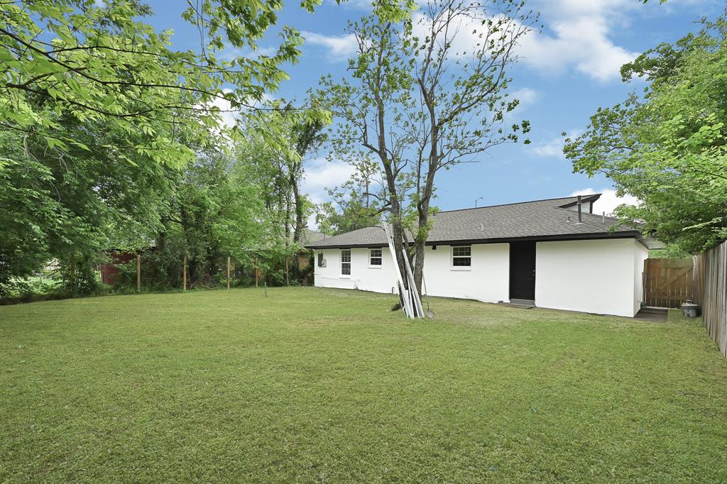 10122 Rockaway Drive, Houston, Texas image 23