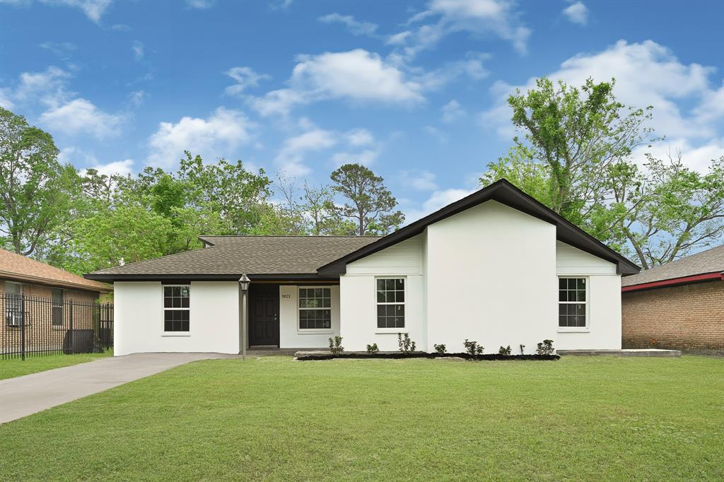 10122 Rockaway Drive, Houston, Texas image 1