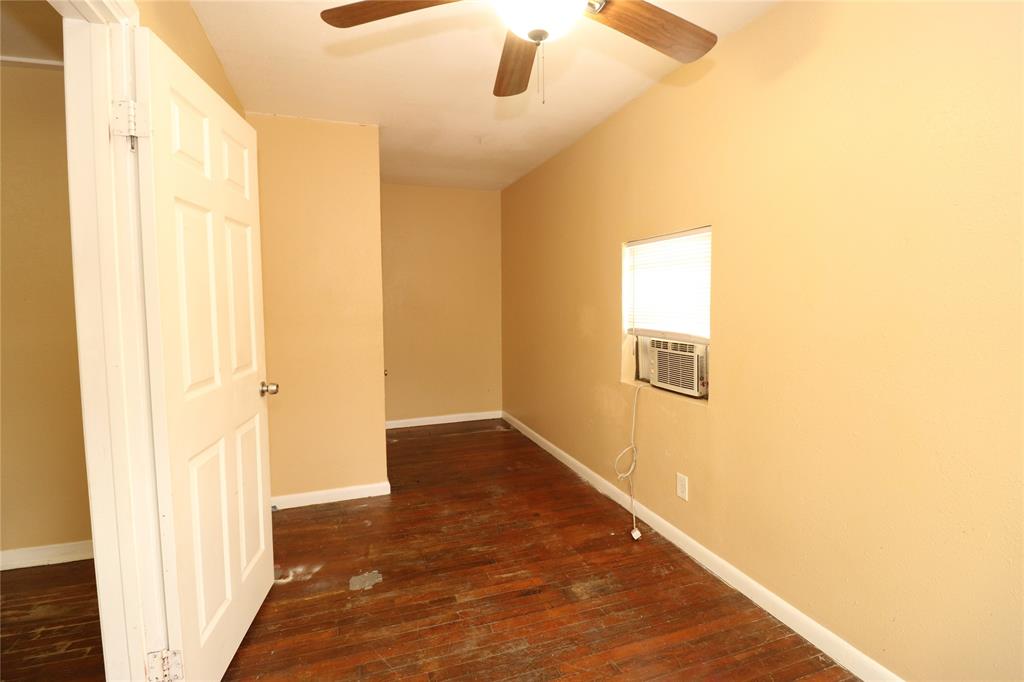 5703 Avenue Q, Galveston, Texas image 7
