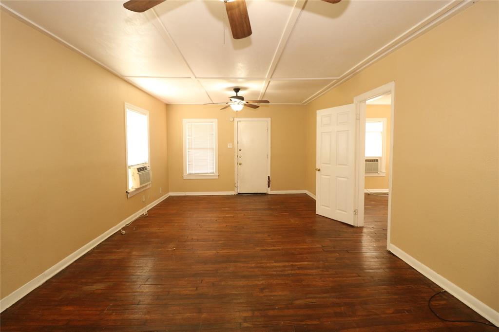 5703 Avenue Q, Galveston, Texas image 4