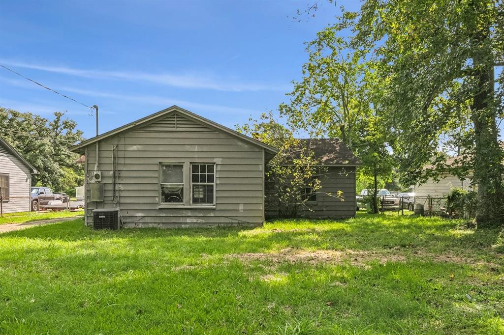 2228 Norwood Drive, Orange, Texas image 17