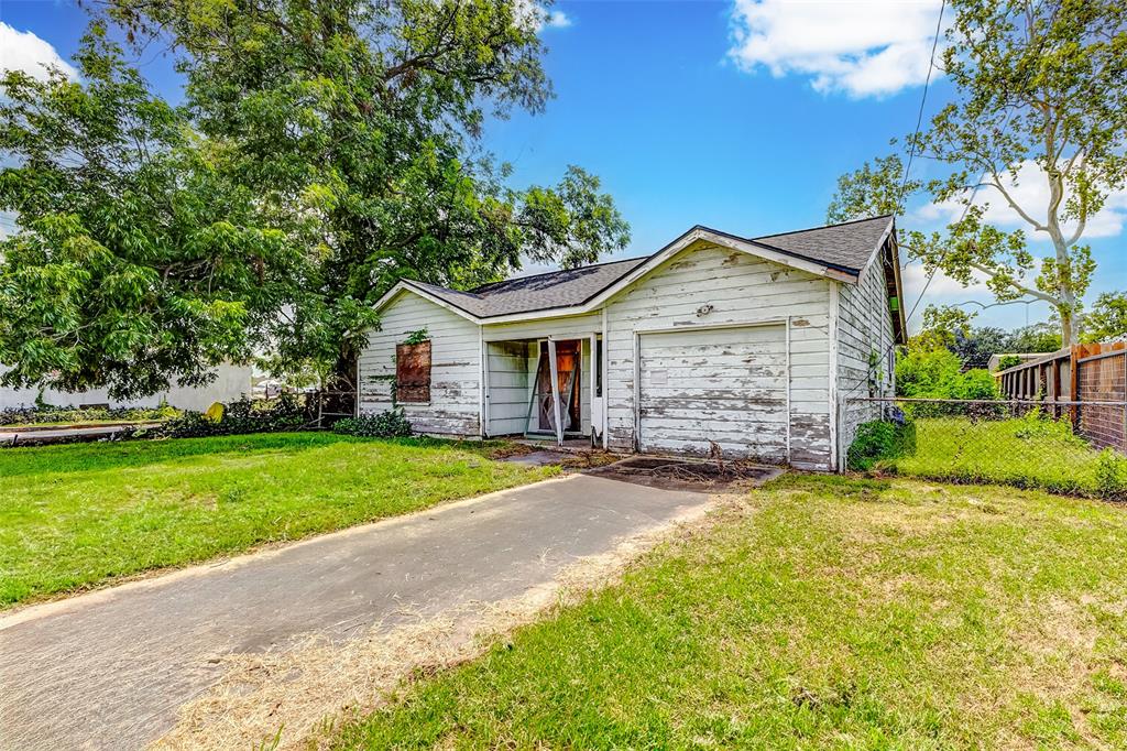 8901 N Main Street, Houston, Texas image 9