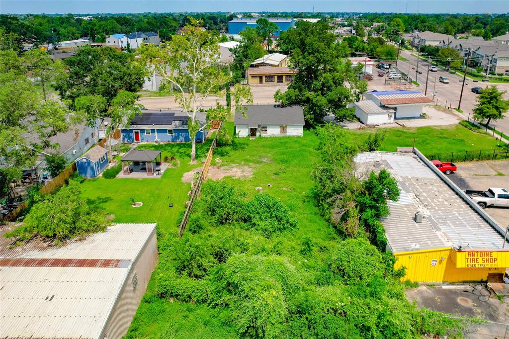 8901 N Main Street, Houston, Texas image 7