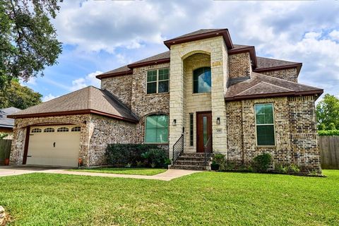 Photo of 4310 Fernwood Drive, Houston, TX 77021 (MLS # 21277798)
