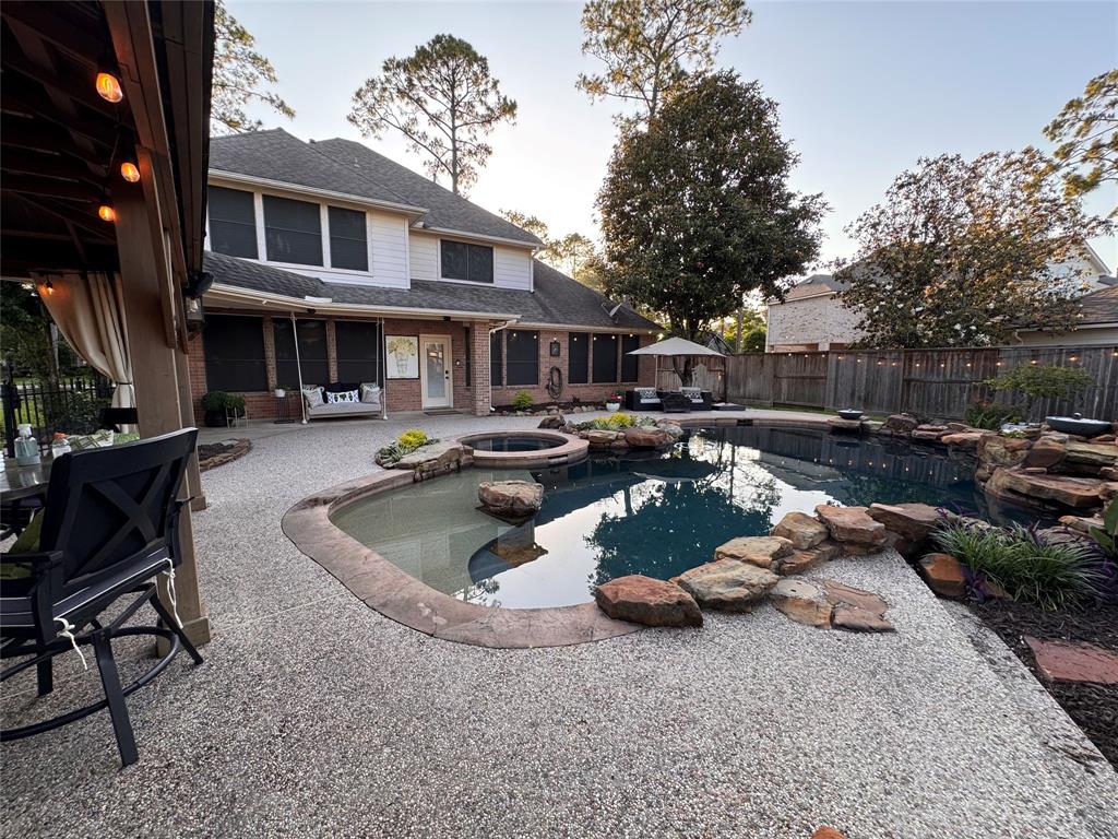 1011 Oak Park Lane Ln, Friendswood, Texas image 41