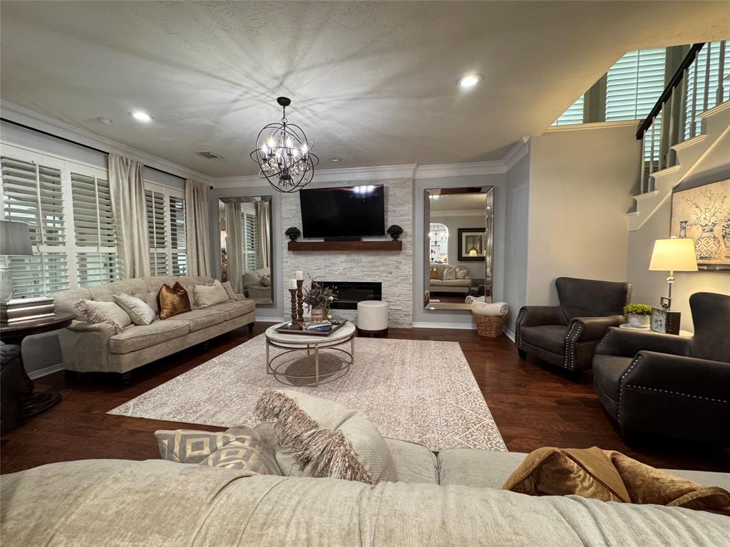 1011 Oak Park Lane Ln, Friendswood, Texas image 5