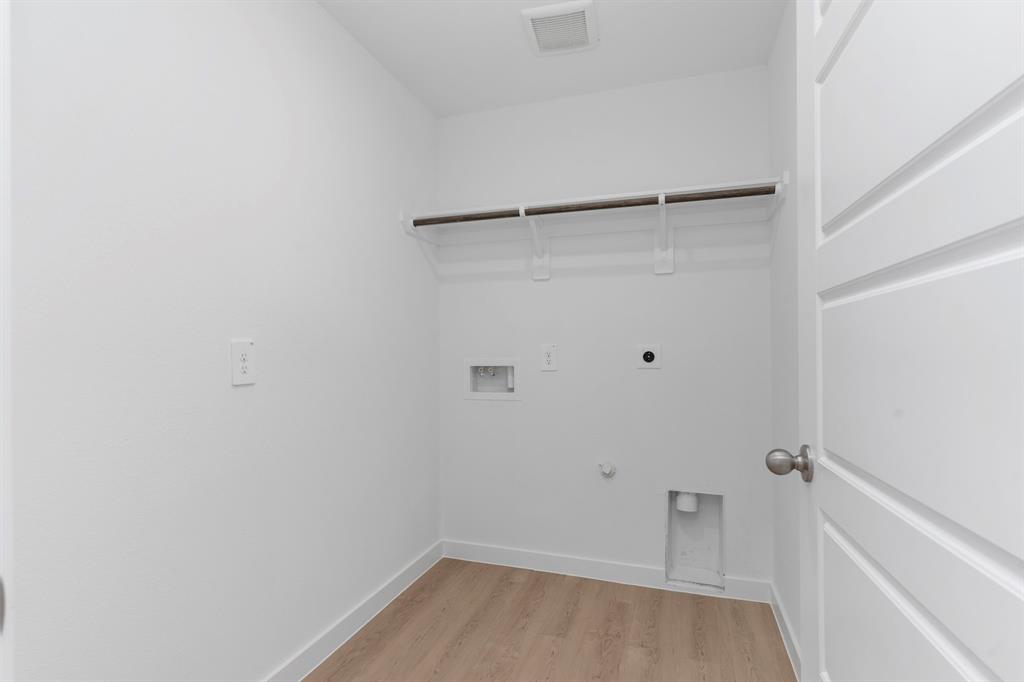 8906 Coral Reef, Iowa Colony, Texas image 13