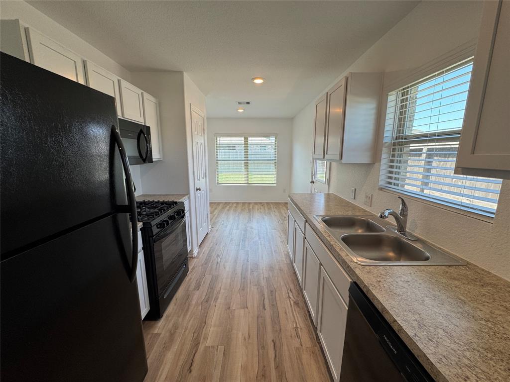 32723 Orchard Haze Drive, Brookshire, Texas image 6