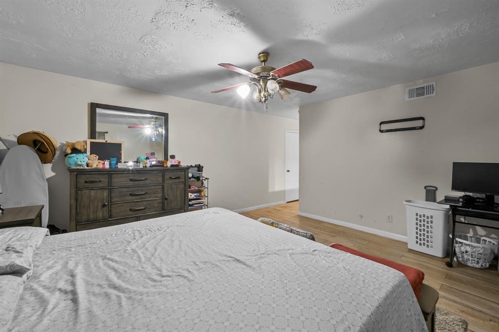 2611 Fern Hill Drive, Spring, Texas image 15