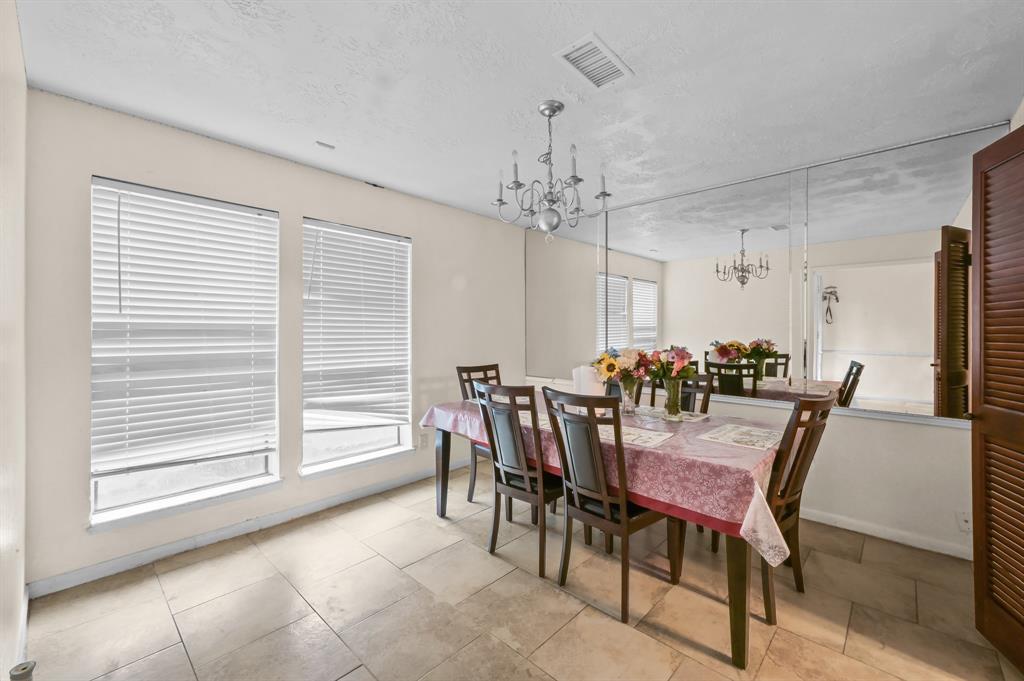 2611 Fern Hill Drive, Spring, Texas image 12