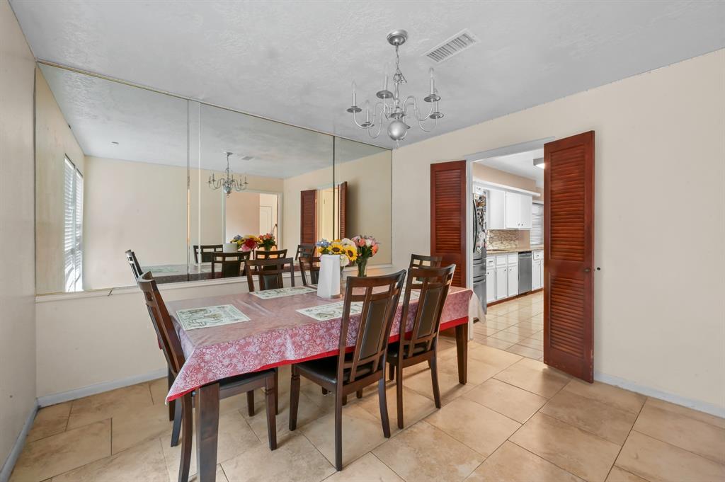 2611 Fern Hill Drive, Spring, Texas image 13