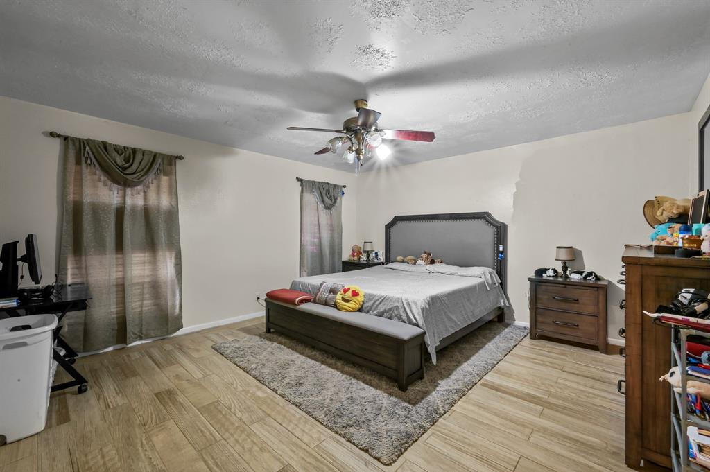 2611 Fern Hill Drive, Spring, Texas image 14