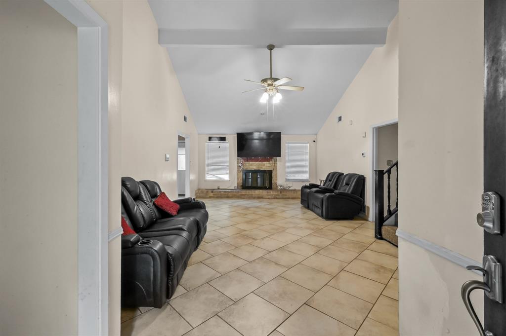 2611 Fern Hill Drive, Spring, Texas image 6