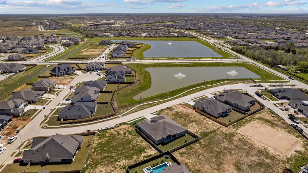 5015 Lake Vista Drive, Manvel, Texas image 32