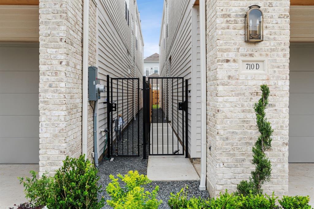 710 Waverly Street #D, Houston, Texas image 4