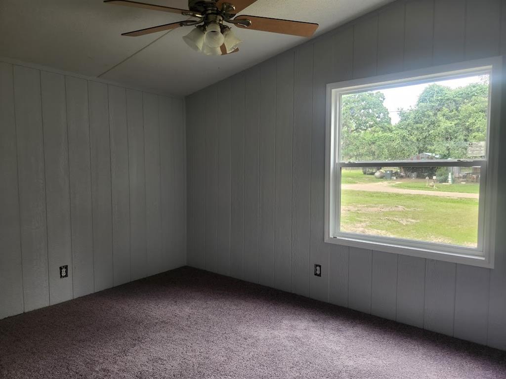 5826 W 2nd Street, Sheridan, Texas image 18