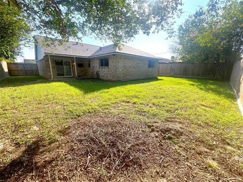 A home in Angleton