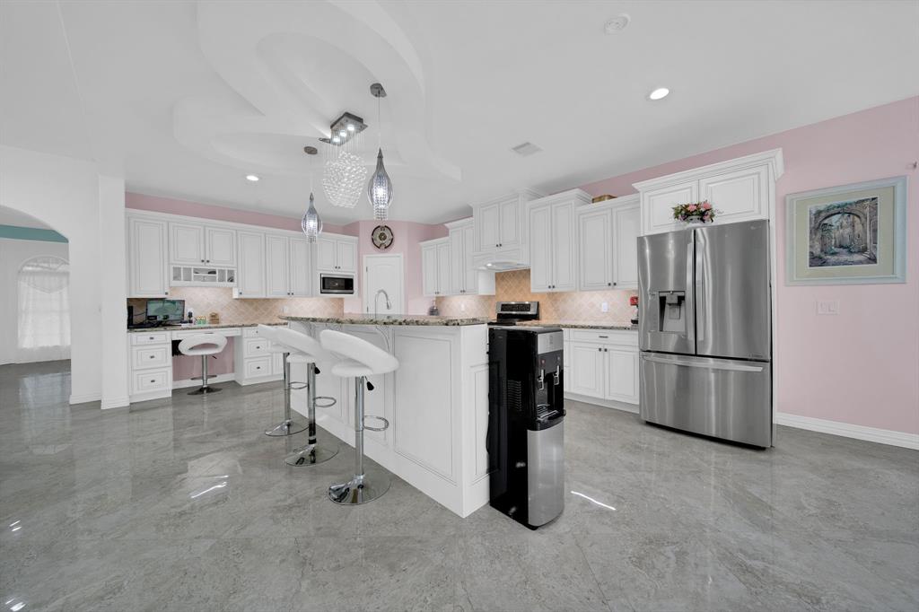 9942 RAMZI DRIVE