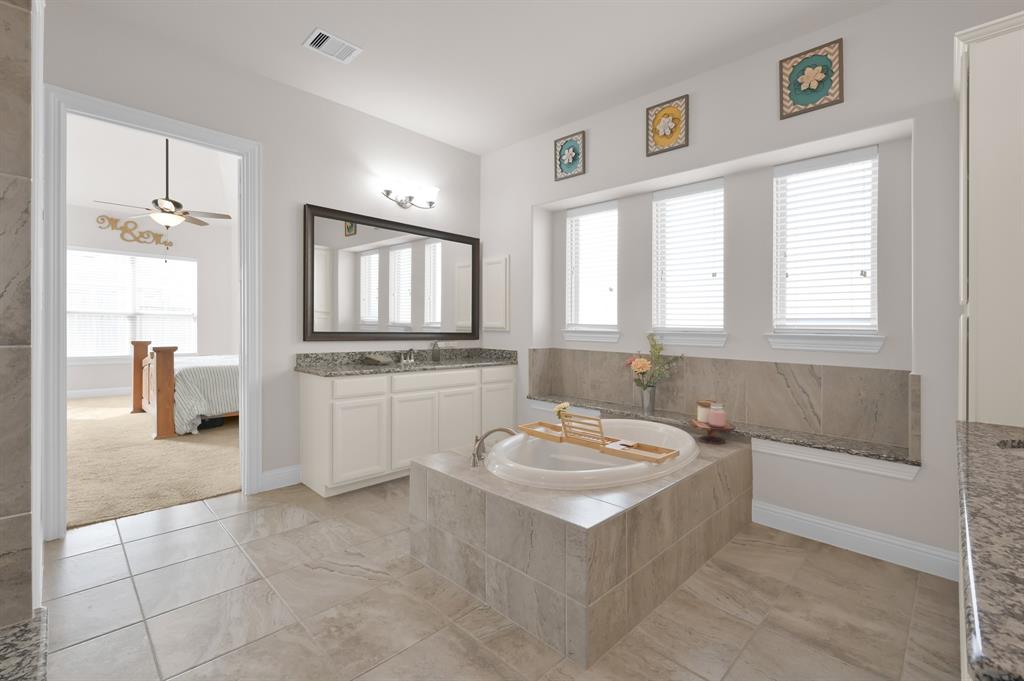 9103 Lacombe Lane, Tomball, Texas image 20