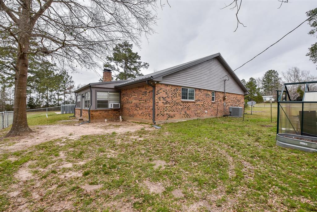 466 Emanuel Road, Goodrich, Texas image 28