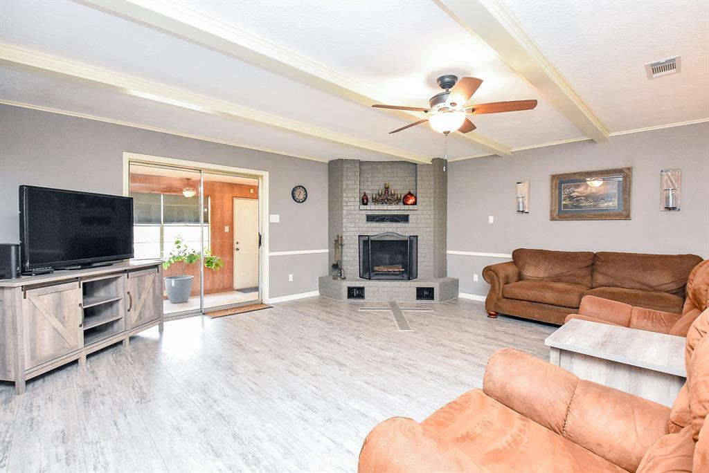 466 Emanuel Road, Goodrich, Texas image 14