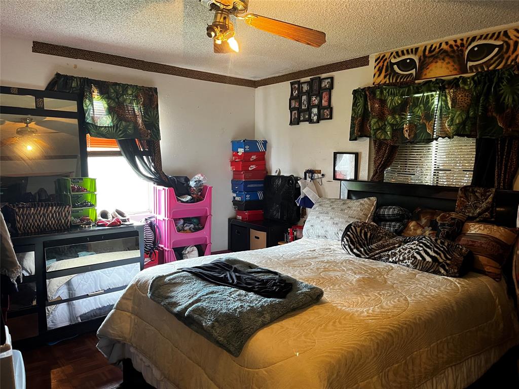 940 Lucky Street, Houston, Texas image 6