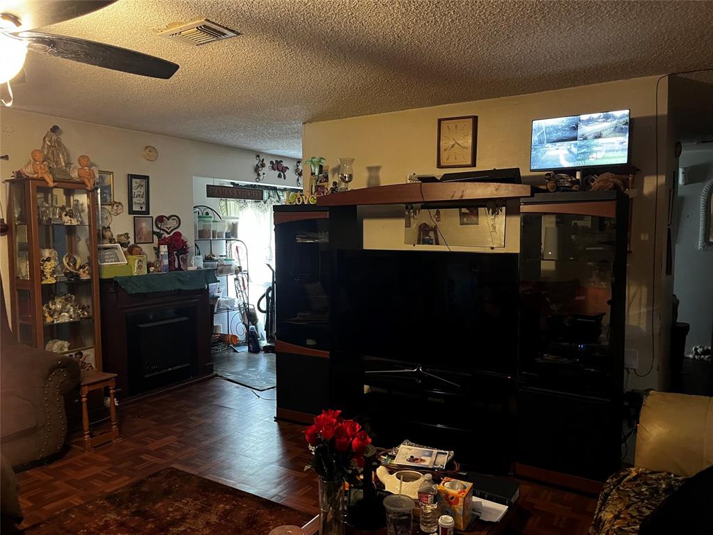 940 Lucky Street, Houston, Texas image 4