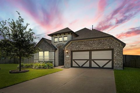 Single Family Residence in Mont Belvieu TX 3326 Tug Way.jpg