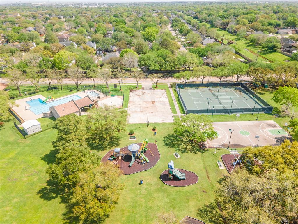 303 Forest Hills Drive, League City, Texas image 39