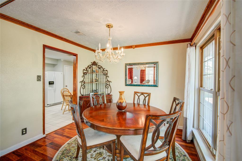 303 Forest Hills Drive, League City, Texas image 18