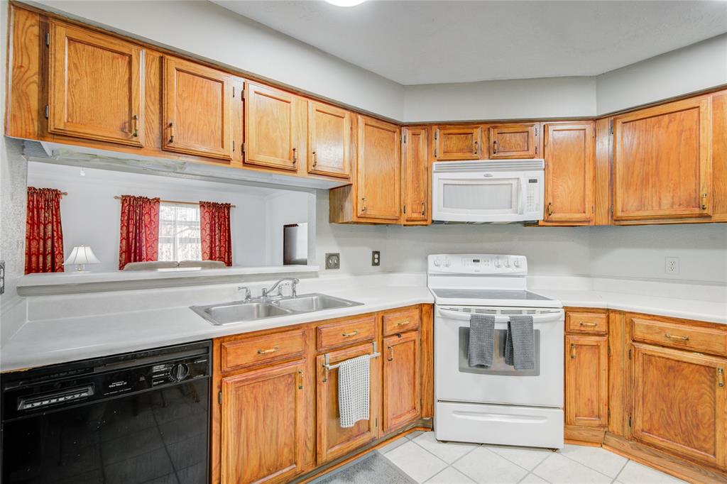303 Forest Hills Drive, League City, Texas image 21