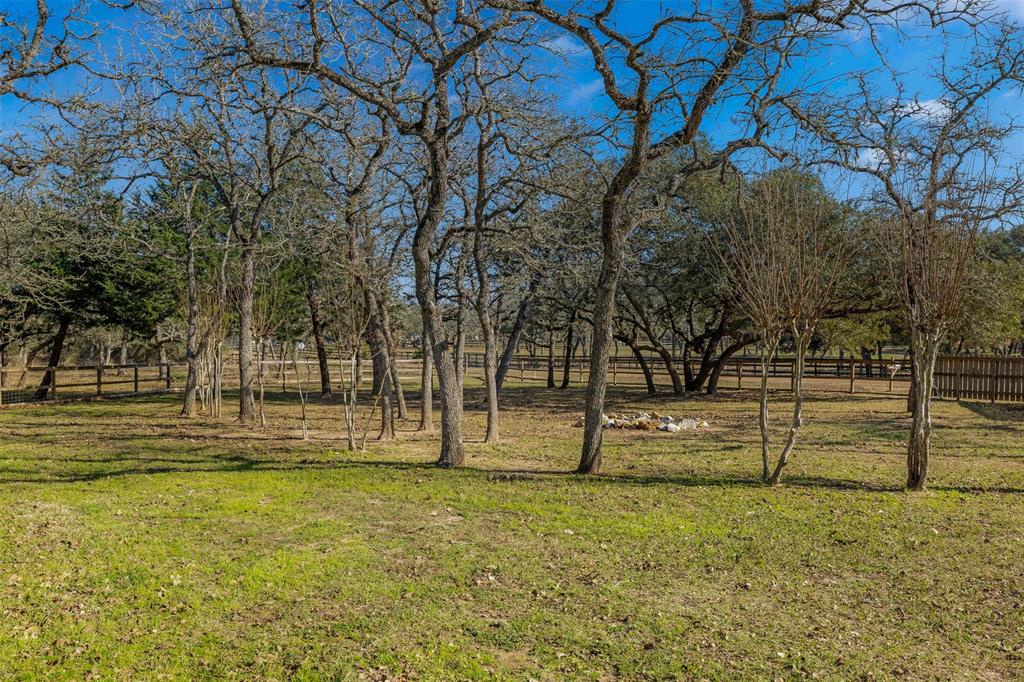 1087 County Road 156 Rd, Columbus, Texas image 35